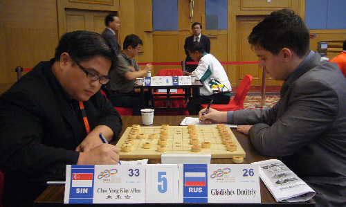 Choo Yong Kiat Allen gegen Dmitriy Gladishev